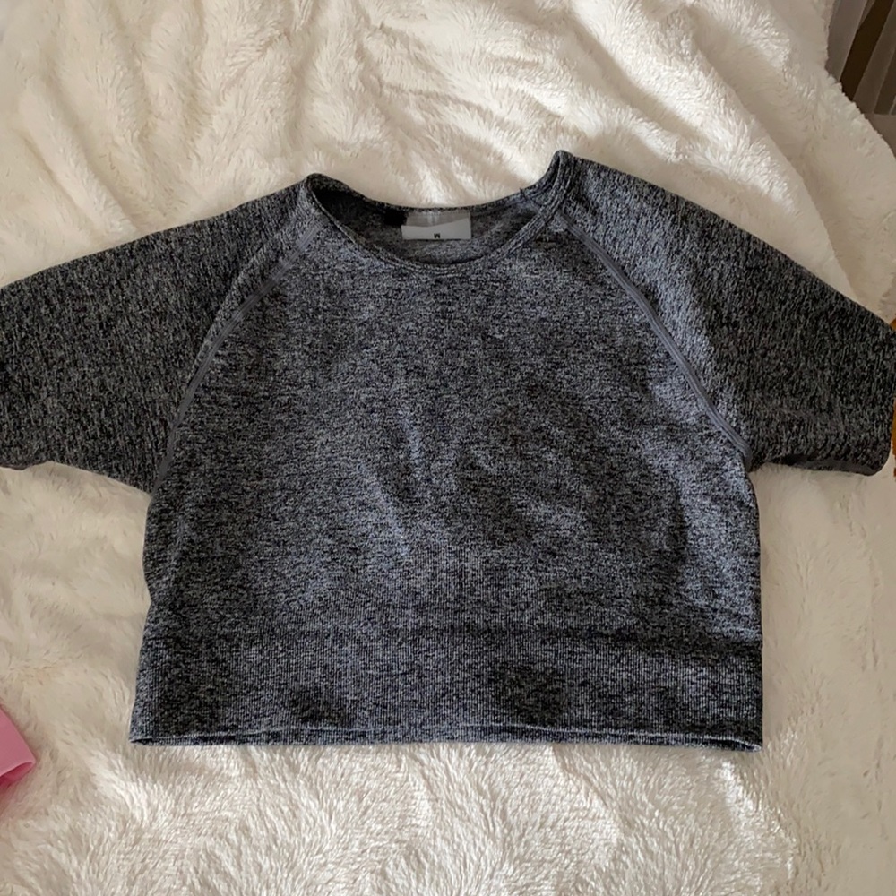 Bo+Tee Gray Crop Top